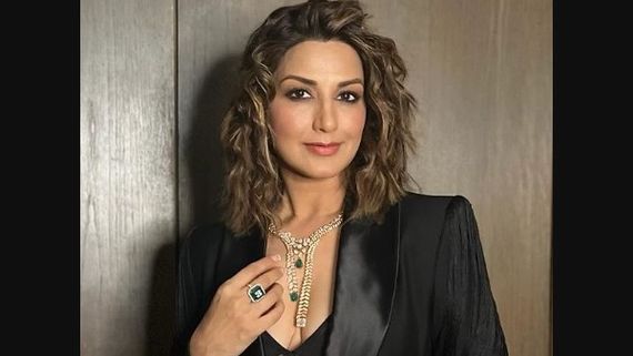 Sonali Bendre Talks About The Broken News, Is Excited To Act Her Age On Screen And Looking Her Best