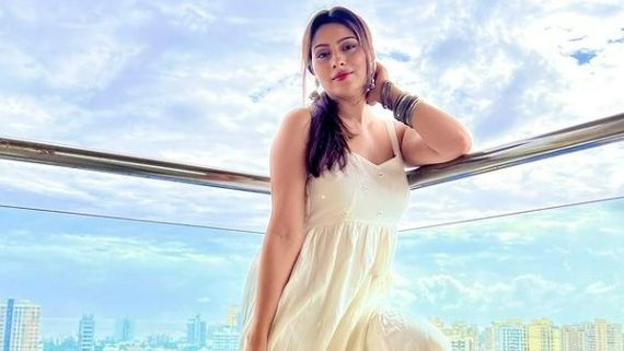 Woh Toh Hai Albelaa's Aparna Dixit Down With Chickenpox; Actress Stops Filming For The Show