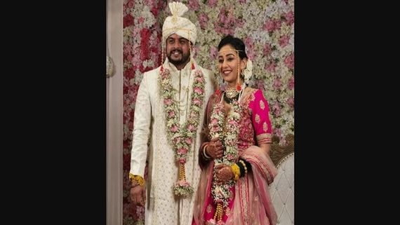 Actress Rupal Nand Gets Married To Boyfriend Anish Kanvinde; See Pictures