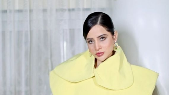 Samosa Ban Ke Kyu...: Urfi Javed's Latest Outfit Leaves Netizens Scratching Their Heads. WATCH 