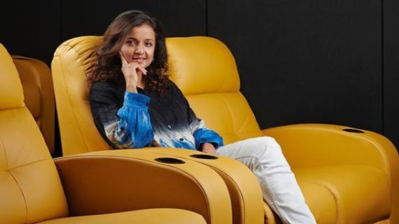 Kiruthiga Udhayanidhi Comes Out In Inbanidhi’s Support After His PHOTOS With Girlfriend Leaked Online