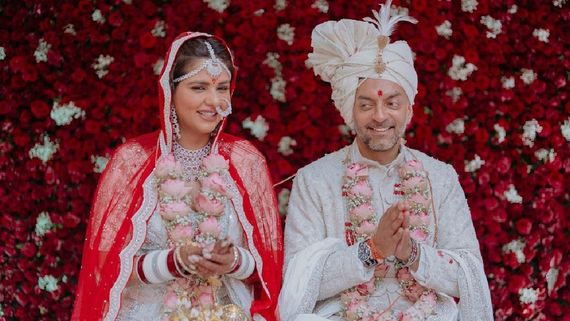 New Bride Dalljiet Kaur Re-Introduces Herself As Mrs Patel Post Her Wedding With Nikhil Patel; Check It Out