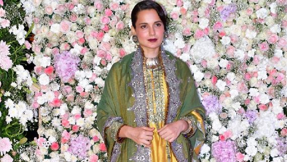 Kangana Trolled For Attending Arpita’s Eid Bash; Netizens Say ‘Har Din Salman Ke Bare Me Ulta Bolti Hai...’