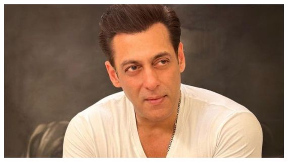‘Aurato Ki Jo Bodies Hai…’: Salman Khan FINALLY REACTS To His No Low Neckline Rule On His Film Sets