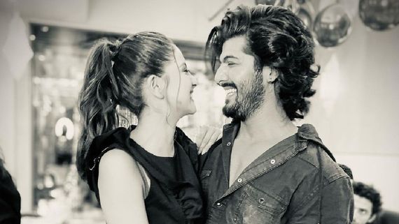 Sheezan Khan Shares An Unseen Pic With Tunisha Sharma With An Emotinal Note; Says ‘Tujhe Khone Ka Gham…’