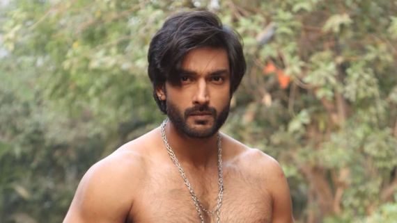 Fans Are In Awe Of Imlie Actor Zohaib Siddiqui Flaunting His Chiseled Body On Social Media