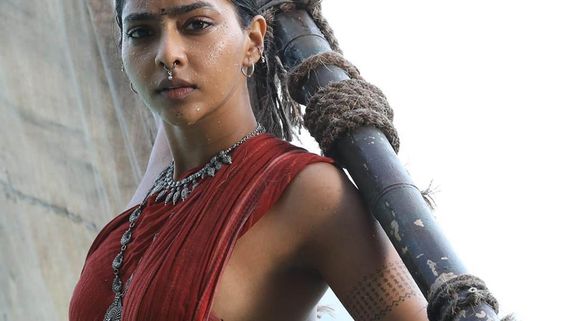 'I Wanted To Bask In Their Glory & Never Expected...':Aishwarya Lekshmi On Ponniyin Selvan 2 & Poonguzhali!