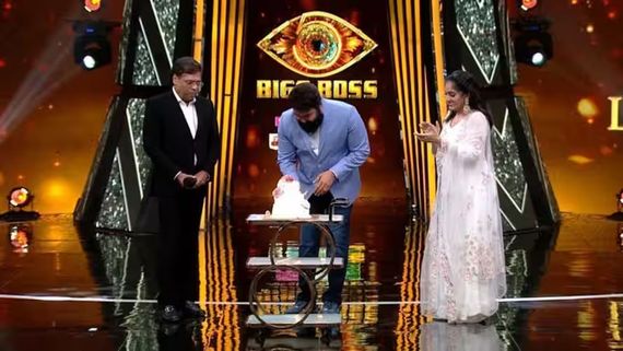 Bigg Boss Malayalam: Mohanlal Gets A Special Birthday Gift; The Actor's Handwriting Will Now Be Available As..