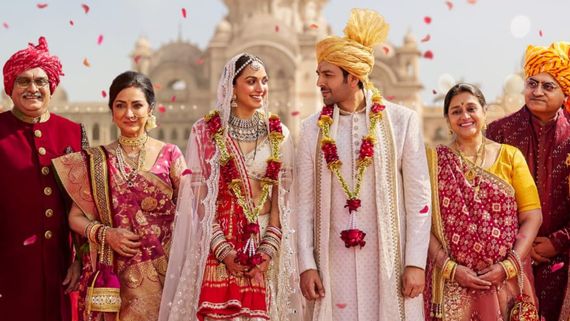 Satyaprem Ki Katha: Intriguing Family Poster Of Kartik Aaryan & Kiara Advani Starrer Out Ahead Of Release