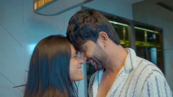 Sumbul Touqeer Khan & Fahmaan Khan’s Song Ishq Ho Gaya Achieves New Milestone; Latter Has A SPECIAL Reaction