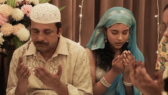 Sumbul Touqeer Poses With New Mom As Her Father Marries Again. VIRAL PICS