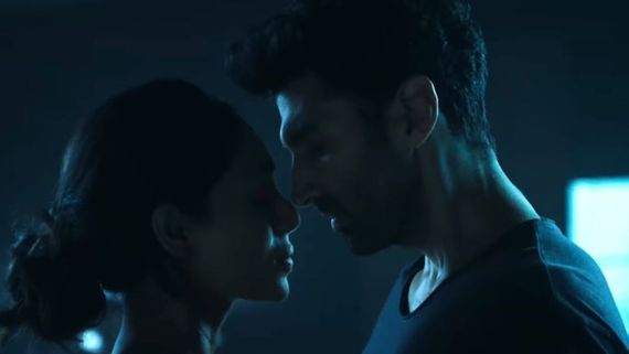 Netizens Gush Over Sobhita Dhulipala’s Chemistry With Aditya Roy Kapoor In ‘The Night Manager 2 Trailer' 