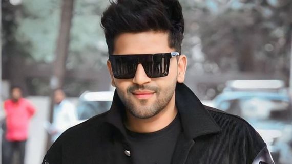 Guru Randhawa Shoots At The Wondrous CN Tower, Canada, Takes Music To New Heights