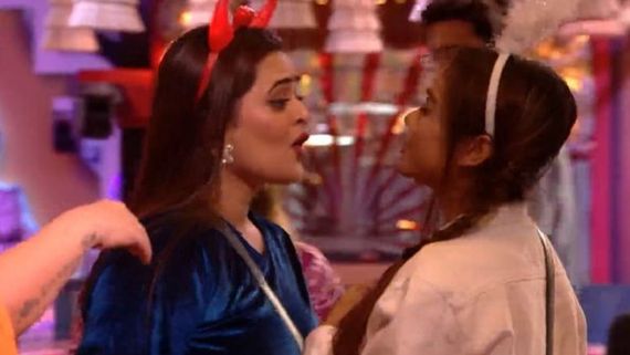 Bigg Boss OTT 2: Bebika Dhurve Gets Into UGLY FIGHT With Manisha Rani; Former Gets Into ‘Hathapai’ | WATCH