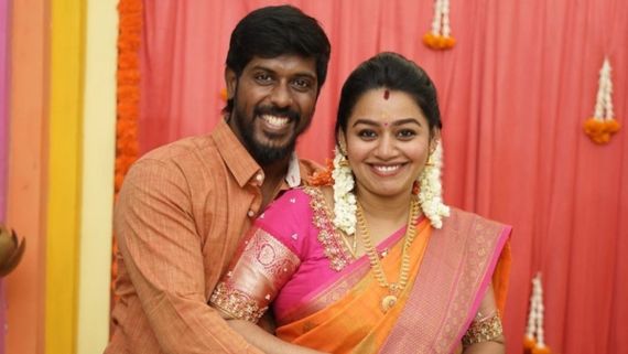 Gayathri Yuvraaj Announces Second Pregnancy; Says 'Oh This Is What Something Called As Bliss..'