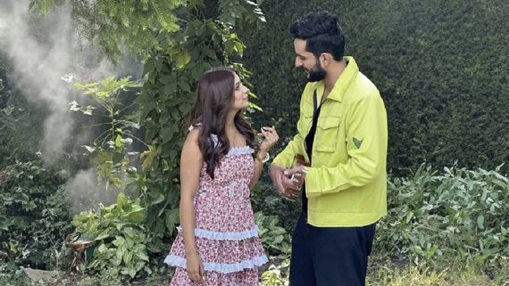 Abhishek Malhan & Jiya Shankar Begin Shooting For Their First Song; AbhiYa’s First Pic From Sets Goes Viral