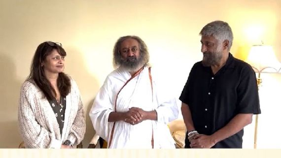 Sri Sri Ravi Shankar Wishes Vivek Agnihotri For The Vaccine War, Say: Indian Scientists Have Done Tremendous