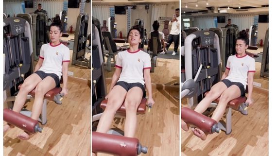 Rashmika Mandanna Crushes Leg Day: Gym Snapshot Reveals Her Workout Regimen