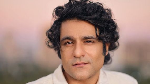 Sunny Hinduja Celebrates 4 Years of 