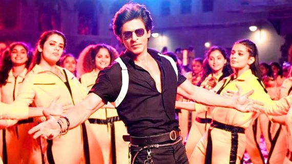 Jawan: SRK Fans Whistle, Dance To ‘Zinda Banda' Inside Theatres, Twitter Says: Phaad Diya Pura | VIRAL VIDEOS 