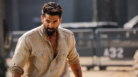 Aashiqui 2 To Gumraah: Aditya Roy Kapur Proves He Is A Master Of Diverse Roles