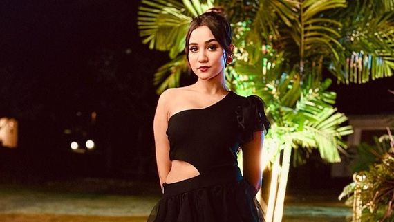 Halloween EXCLUSIVE | Meet Actress Ashi Singh On Celebration With Friends In Spooky Costumes: I Always…