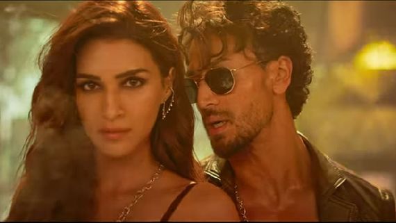 Ganapath: Tiger Shroff and Kriti Sanon Sizzle on the Dance Floor in 'Hum Aaye Hai'; Send Fans Into A Frenzy