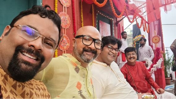 Actor Moinak Dutta shares BTS from the shoot. We wonder what he is shooting for?