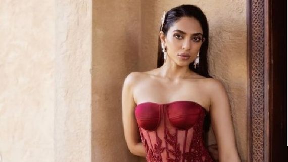 Sobhita Dhulipala Secures A Spot In IMBb’s 'Most Popular Indian Stars' List Alongside SRK, Alia Bhatt & Others