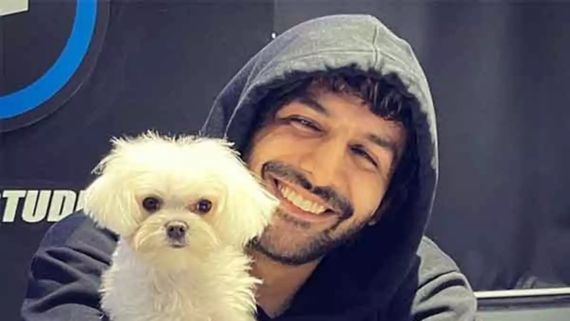 Cuteness Overloaded! Kartik Aaryan Shares Adorable Pics As He Celebrates Christmas With Pet Katoori