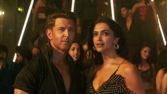 Netizens Hail 'Sher Khul Gaye' From Siddharth Anand's Fighter, Call It, ‘Party Anthem'