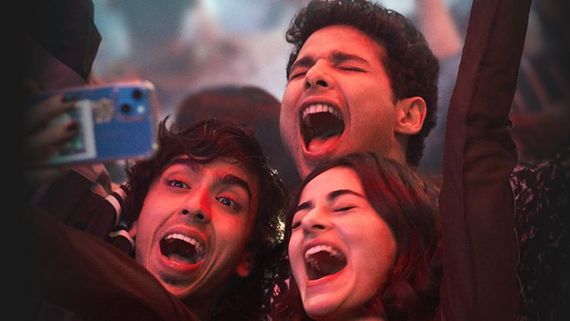 Kho Gaye Hum Kahan REVIEW: Ananya-Siddhant-Gourav's Netflix Film Works Like A Charm, Makes You Swipe Right