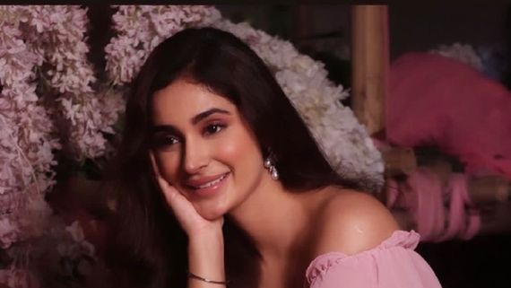 Alankrita Sahai Expresses Her Desire For Working In Top-Notch Projects In 2024, Reveals Her Special Wish