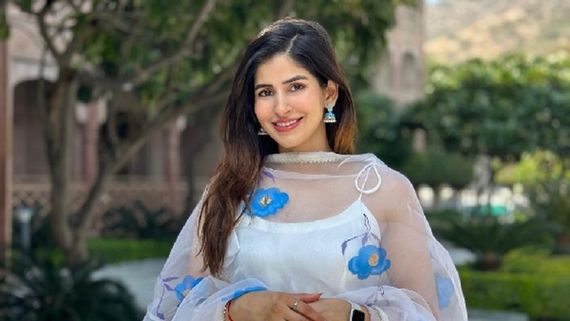 Sakshi Malik Radiates Effervescent Glow In Her Traditional See-Through Attire, Netizens Go Bonkers