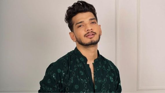 Bigg Boss 17 Winner Munawar Faruqui Pelted With Eggs During Visit To Eatery Near Masjid, Here's What Happened