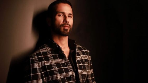 Shahid Kapoor Spills Beans On Past Relationships; Claims Being CHEATED On By 2 Ex Gfs In VIRAL Video - WATCH