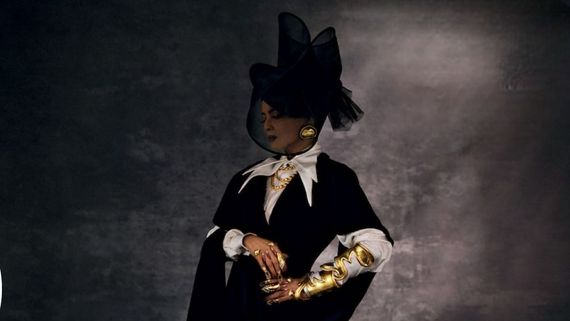 Meet Bollywood Star Known For Smooch, Sindoor & Suicide, She Was Once Allegedly Beaten With Chappal; She Is...