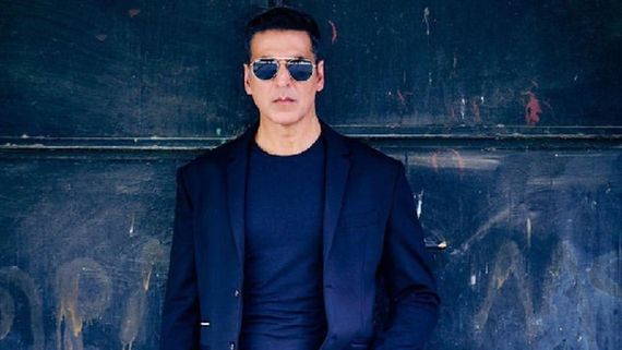 Akshay Kumar Fans Call Him Bollywood's Tom Cruise, Say 'Both Are Ageless Titans Of Cinema'- VIDEO