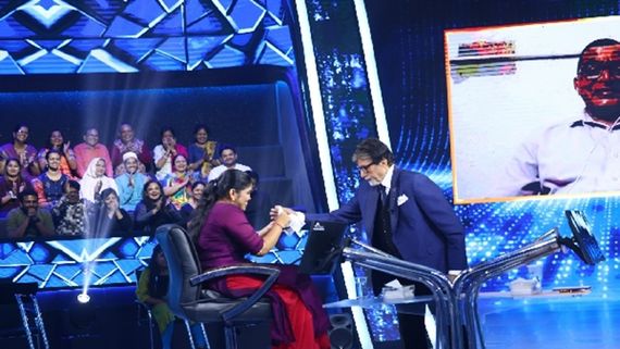 KBC 16: Amitabh Bachchan Gives Special Surprise To Contestant Apoorva’s Father In Kaun Banega Crorepati 16