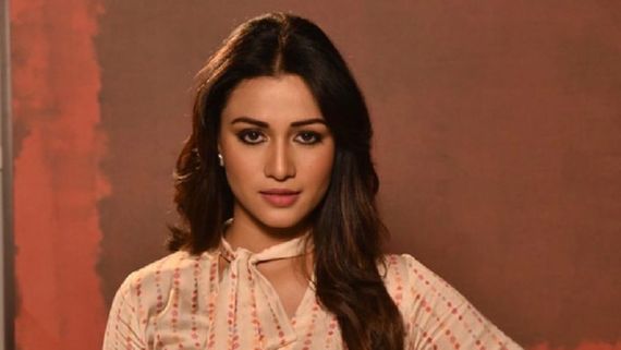 10:29 Ki Aakhri Dastak Twist: What Will Happen Next In Star Bharat Show? Aayushi Bhave Reveals