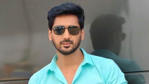 Bigg Boss Tamil 8: Arnav’s Per Episode Fees For Vijay Sethupathi’s Show Will Leave You Surprised