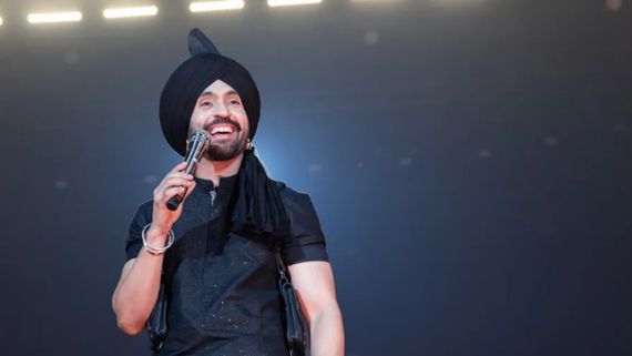Diljit Dosanjh Sets Stage On Fire At 2nd Dil-Luminati India Tour Delhi Show, Asks Audience To Dream Big