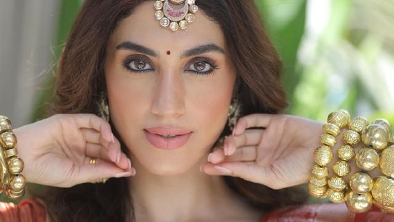  Delbar Arya Celebrates A Working Diwali And New Year On Set; Gives Update On Her Upcoming Project