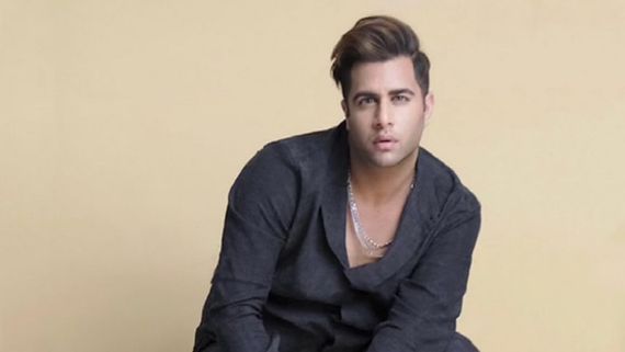 Rajiv Adatia’s Soulful Singing Gets Love From Neetu Kapoor, Karan Tacker, Karishma Kotak and Others