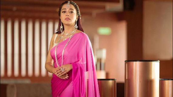Navratri 2024: Tina Datta Stuns In Navratri's Pink Day With Her Elegance. Here's How To Style Outfits Like Her