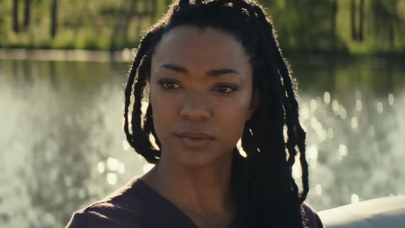 'My Dead Friend Zoe' Trailer Released For Wartime-Comedy Film, Coming To Theatres Soon