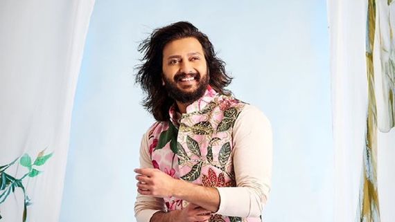 Actor Riteish Deshmukh Casts Vote In Latur; Urges Youth To Exercise Franchise