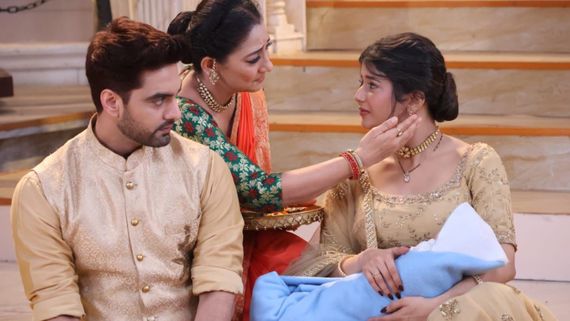 Yeh Rishta Kya Kehlata Hai Written Update November 20: Abhira Hears Rohit & Nurse’s Chat; Will Truth Be Out?