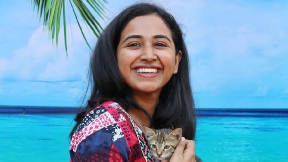 Bigg Boss Tamil 8: RJ Ananthi's Fees Per Episode For Vijay’s Show Will Cost You Luxury Vacation To Phuket
