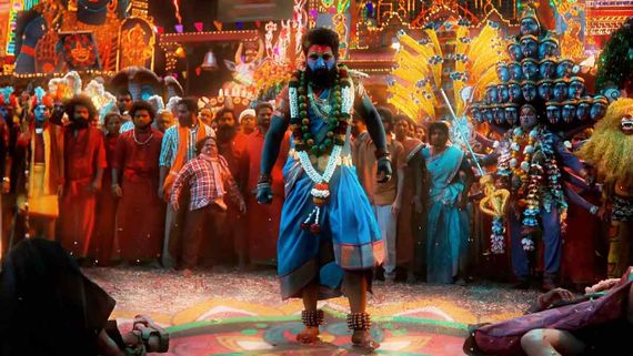 Pushpa 2 Jathara Scene Leaked Online Goes Viral As Fans Demand National & Oscar Award For Allu Arjun